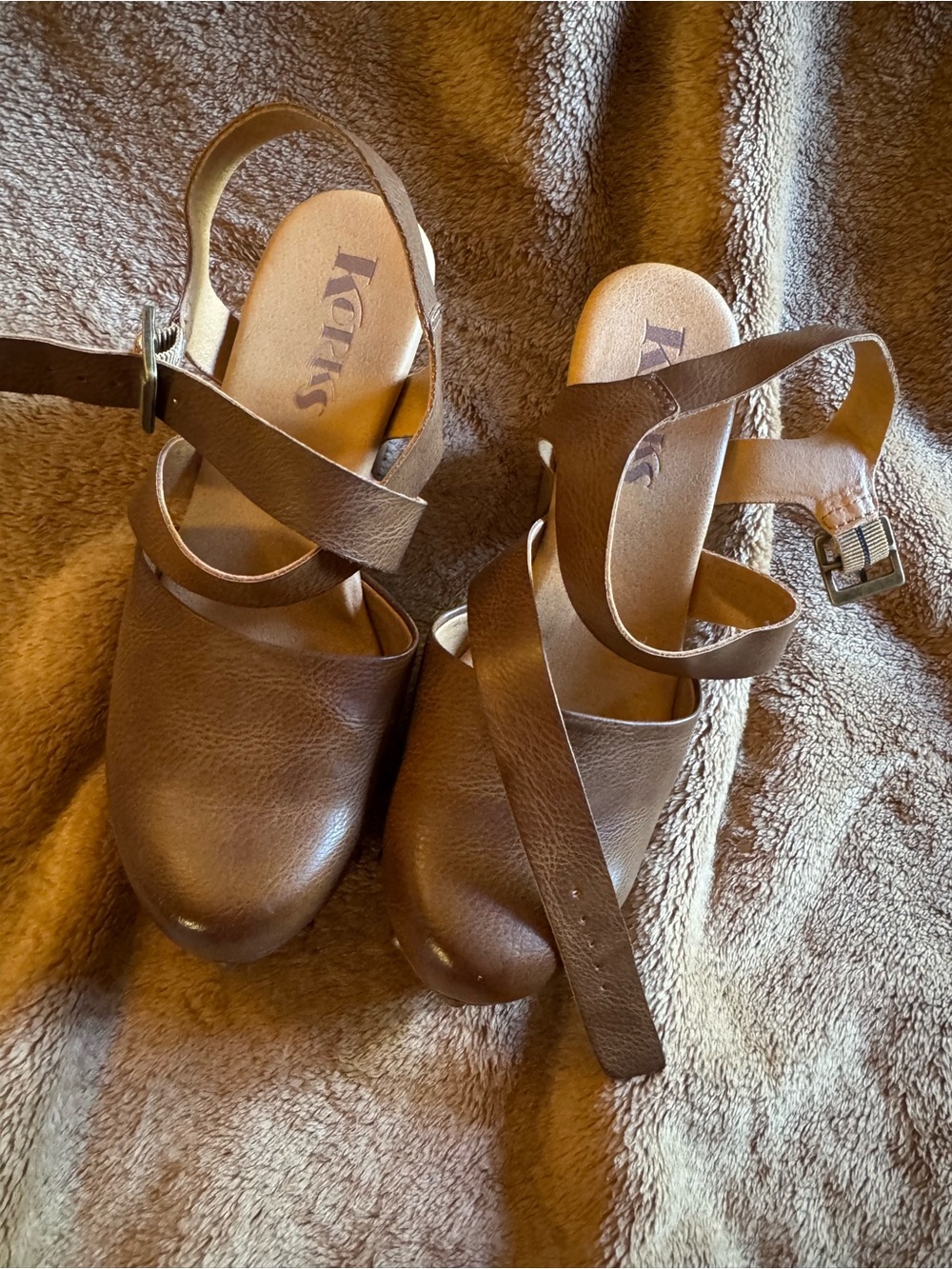 Korks Lapra Platform Clogs Women’s Size 6 Sandals
